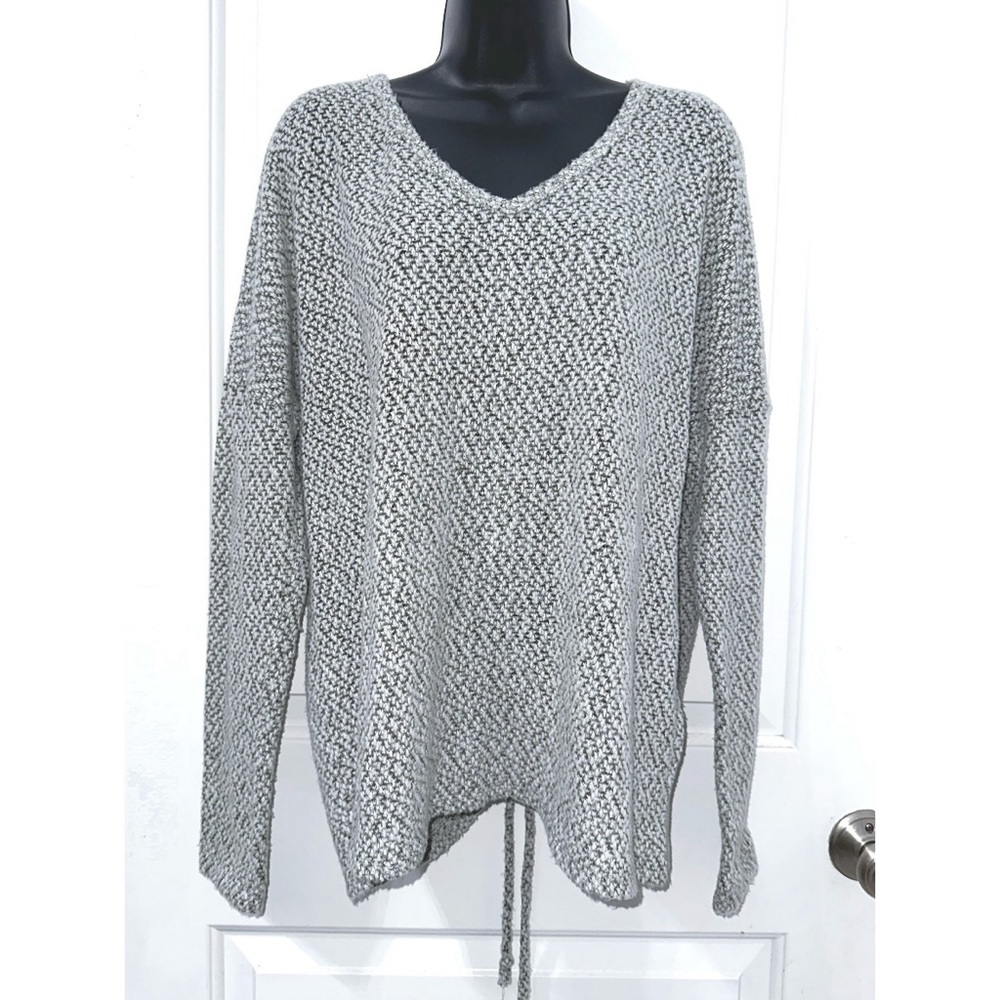Daytrip gray marled knit pullover sweater, size medium